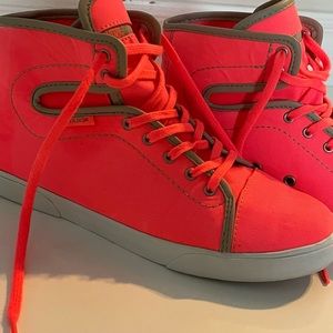 Barbiecore Vans Women’s Size 8 Sneakers